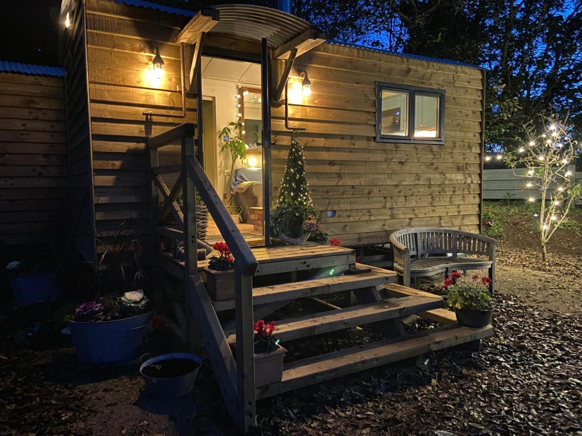 Cosy Double Shepherds Hut In Beautiful Wicklow With Underfloor Heating Throughout Rathnew Exterior photo